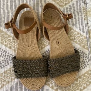 Tory Burch Knob Solemar Raffia Woven Olive Green Espadrilles, Size 37 (US 6.5)